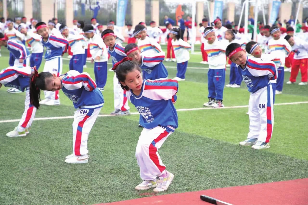 库里27分轻松击败篮网，巴特勒单挑称王，篮网新秀7记三分破队史纪录